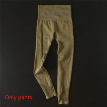 Load image into Gallery viewer, Ombre Seamless Yoga Suit 2 Pieces Women